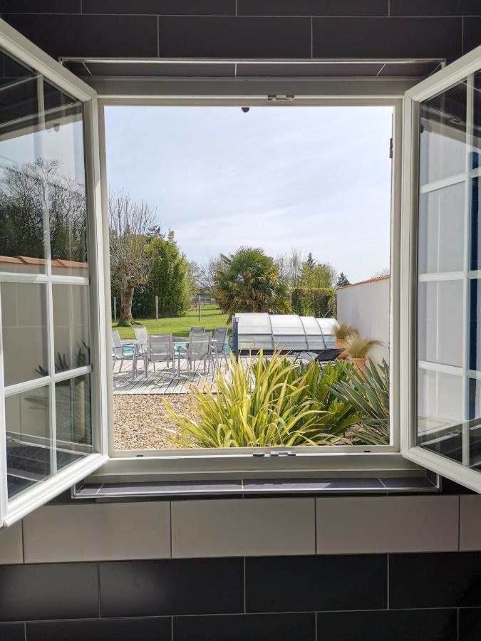 Maison De Campagne Proche Des Plages Saint-Romain-de-Benet Exteriér fotografie